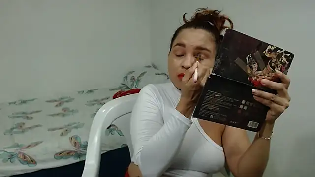 Agatha browser online show from 18, 9, 2025