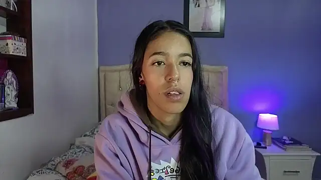 stephania t online show from 24, 4, 2026