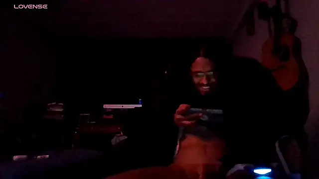 Snapshot of Donstark6669 chatting on 16, 11, 2025 Donstark6669 online show from 16, 11, 2025