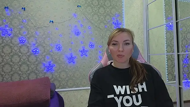 Snapshot of -DIVORA- chatting on 21, 2, 2025 -DIVORA- online show from 21, 2, 2025