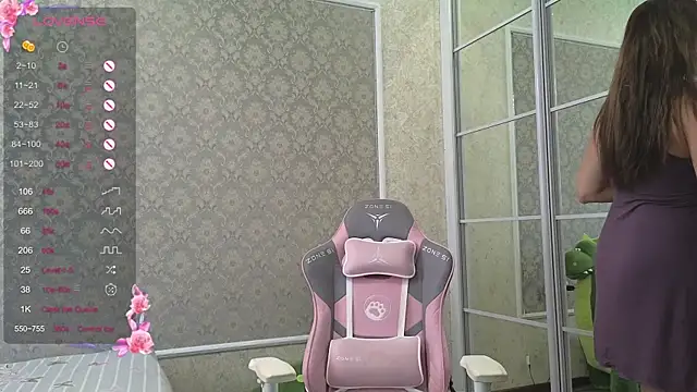 Snapshot of -DIVORA- chatting on 22, 9, 2025 -DIVORA- online show from 22, 9, 2025