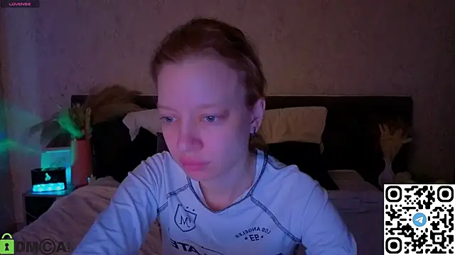 Michelle Blond online show from 28, 4, 2026