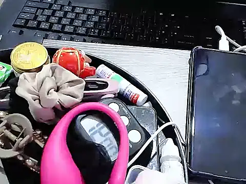 yourz tw online show from 25, 4, 2026