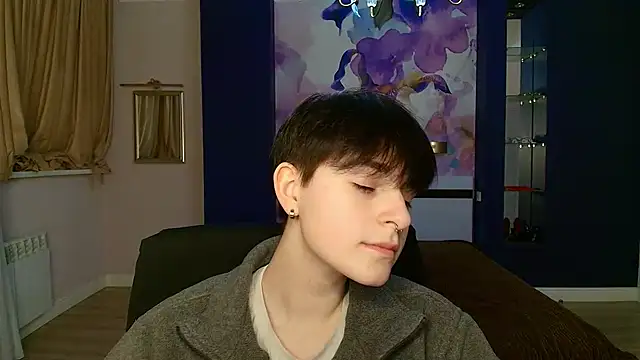 EmiliaYours online show from 16, 12, 2024