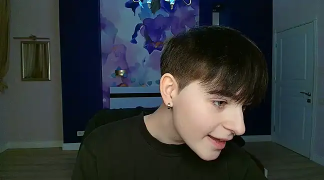 EmiliaYours online show from 23, 12, 2024