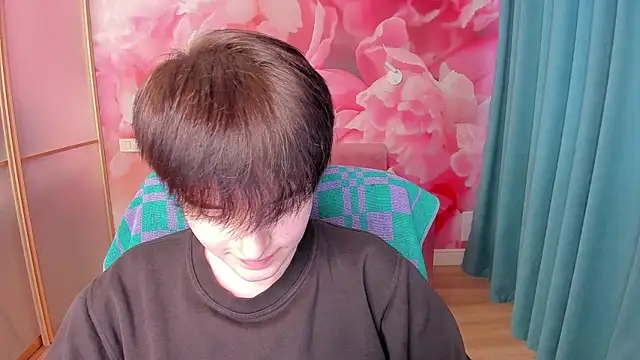 EmiliaYours online show from 24, 1, 2025