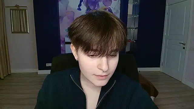 EmiliaYours online show from 11, 3, 2025