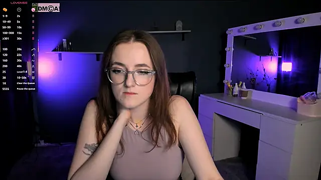 luna berryy online show from 12, 3, 2025