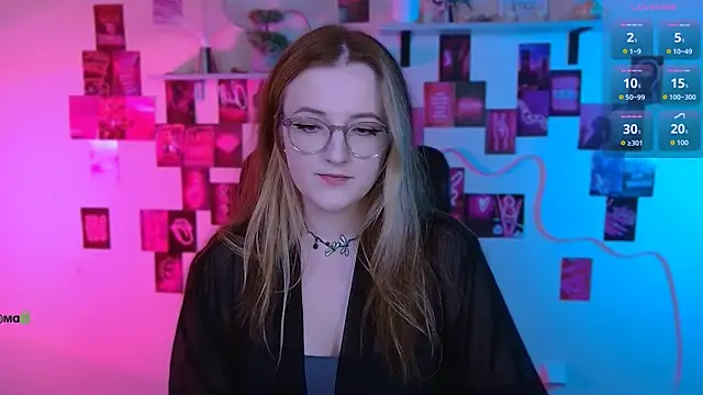luna berryy online show from 5, 6, 2026
