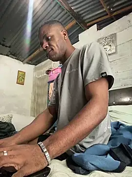 ElNegroRony online show from 31, 12, 2024