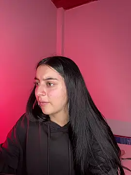 Cassie-millers online show from 20, 2, 2025