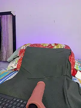 aurora divine online show from 20, 4, 2026