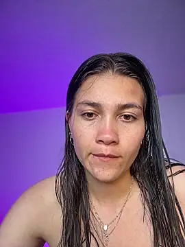 aurora divine online show from 15, 5, 2026