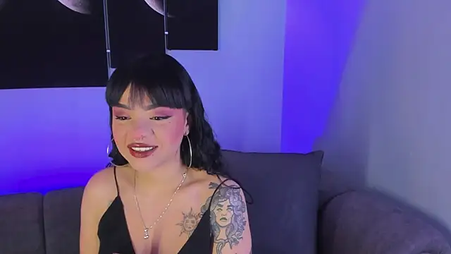 maddy walker online show from 4, 3, 2025