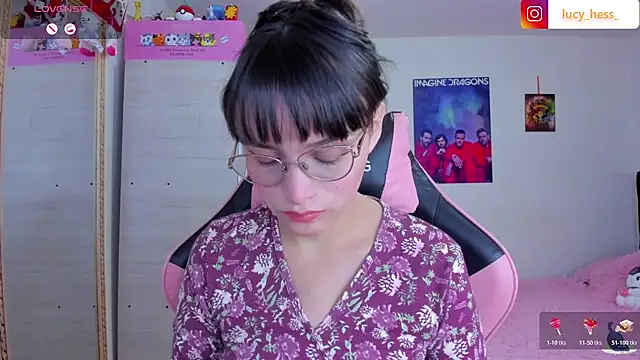 Lucyy-hess online show from 30, 4, 2026