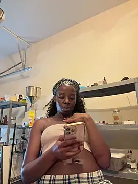 choclatepeaach online show from 7, 1, 2026