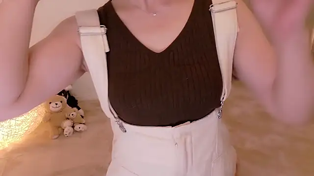 Risa 06 online show from 21, 9, 2025