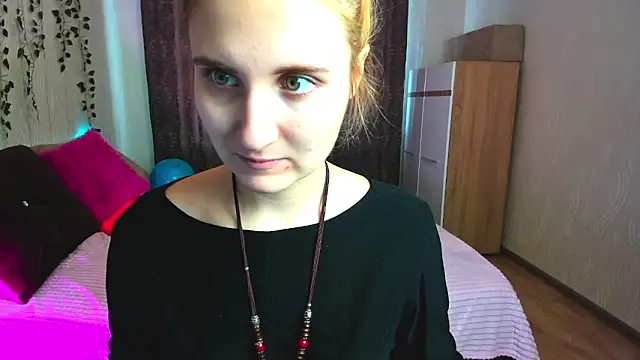 Miss Elsa  online show from 15, 2, 2025