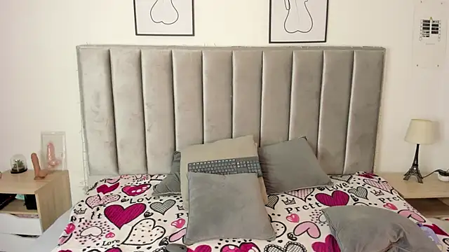 Snapshot of Laiia_Page chatting on 5, 3, 2025 Laiia Page online show from 5, 3, 2025