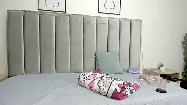 Snapshot of Laiia_Page chatting on 15, 3, 2025 Laiia Page online show from 15, 3, 2025