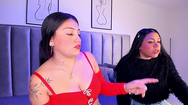 Snapshot of Laiia_Page chatting on 28, 11, 2025 Laiia Page online show from 28, 11, 2025