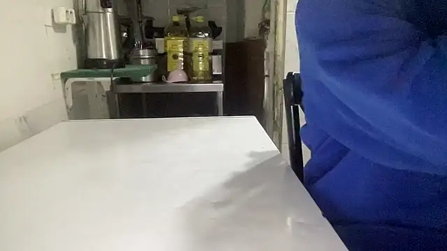 Snapshot of alarasissy chatting on 5, 11, 2025 alarasissy online show from 5, 11, 2025