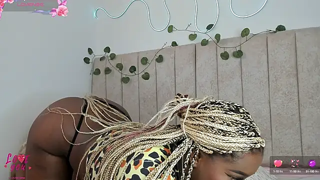 Kaseydelvey online show from 29, 9, 2025