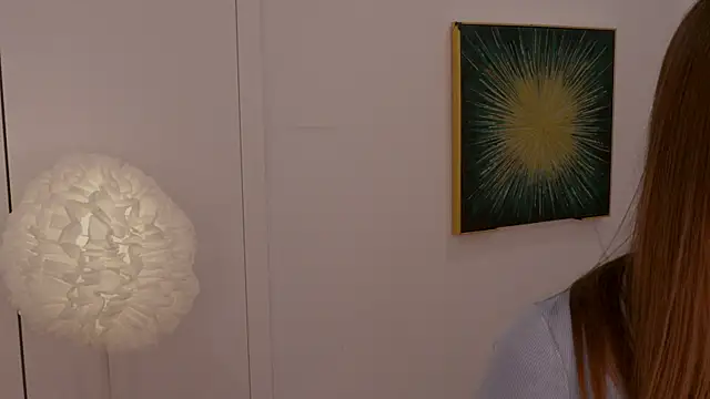 Snapshot of Lilly_Colins chatting on 7, 2, 2025 Lilly Colins online show from 7, 2, 2025