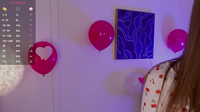 Snapshot of Lilly_Colins chatting on 14, 2, 2025 Lilly Colins online show from 14, 2, 2025