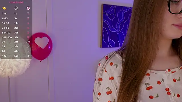 Snapshot of Lilly_Colins chatting on 14, 2, 2025 Lilly Colins online show from 14, 2, 2025