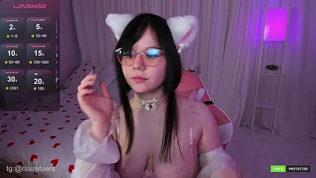 ClaireFaers  online show from 11, 1, 2025