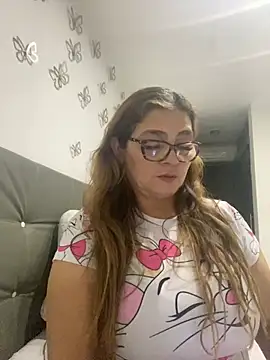 AntonellaAlondra4 online show from 8, 3, 2025