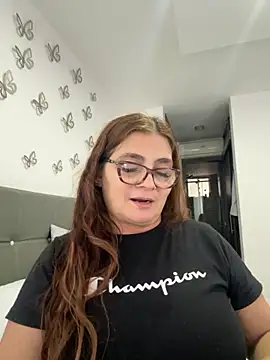 AntonellaAlondra4 online show from 28, 9, 2025