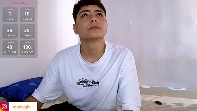 Snapshot of kitty_of_nighttt chatting on 2, 12, 2025 kitty of nighttt online show from 2, 12, 2025