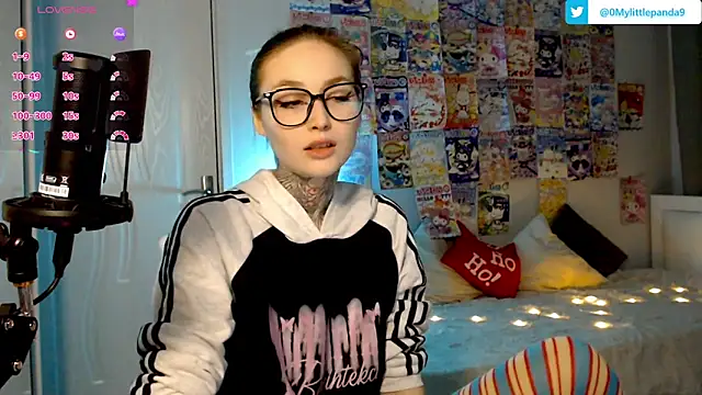 Snapshot of Milky_way_UwU chatting on 12, 1, 2025 Milky way UwU online show from 12, 1, 2025