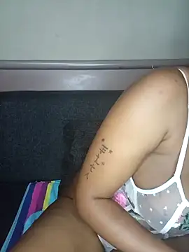 Snapshot of slimcate91 chatting on 15, 2, 2025 slimcate91 online show from 15, 2, 2025