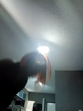 Snapshot of slimcate91 chatting on 24, 10, 2025 slimcate91 online show from 24, 10, 2025