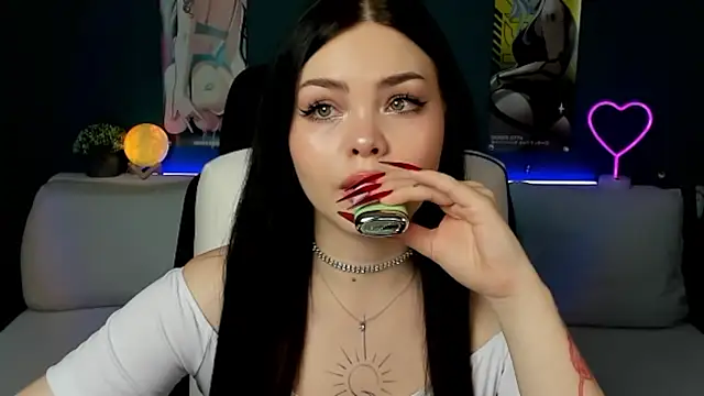 AkiraKatsu online show from 1, 2, 2025