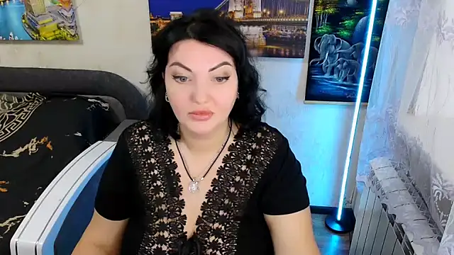 Lady Boom Wild  online show from 29, 9, 2025