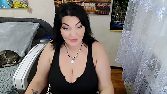 Lady Boom Wild  online show from 2, 11, 2025