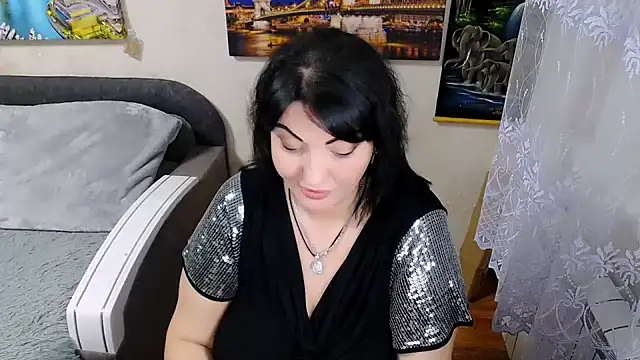 Lady Boom Wild  online show from 13, 11, 2025