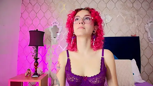 Snapshot of Ivy_Starr1 chatting on 28, 2, 2025 Ivy Starr1 online show from 28, 2, 2025