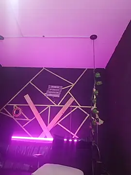 Gelena Black online show from 10, 11, 2025