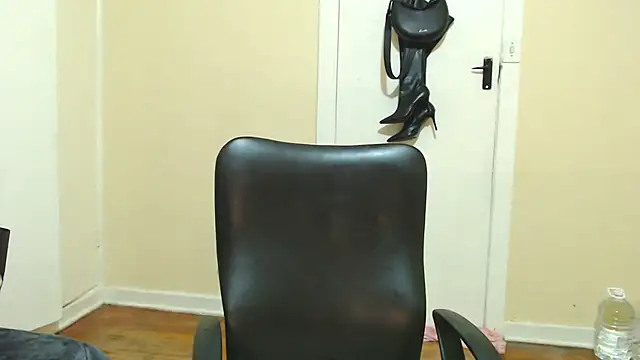 Snapshot of kittykhloe22 chatting on 24, 7, 2026 kittykhloe22 online show from 24, 7, 2026