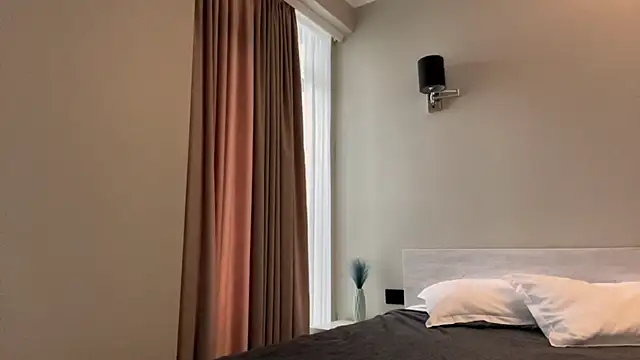 Lora Squirt online show from 22, 3, 2025