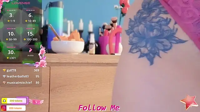 QueenYsuRey online show from 14, 2, 2025