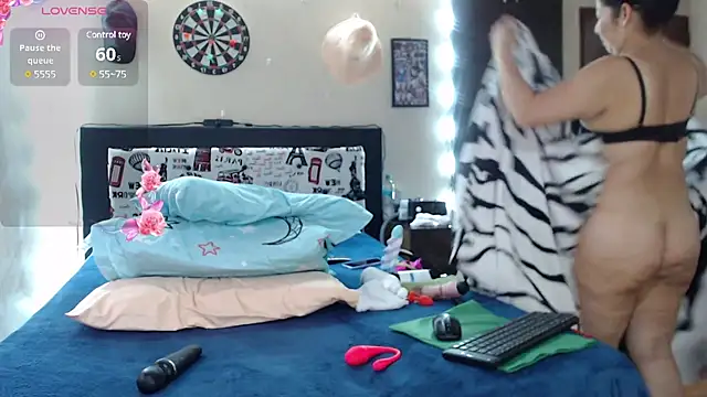 Snapshot of Rachell_111 chatting on 5, 2, 2025 Rachell 111 online show from 5, 2, 2025