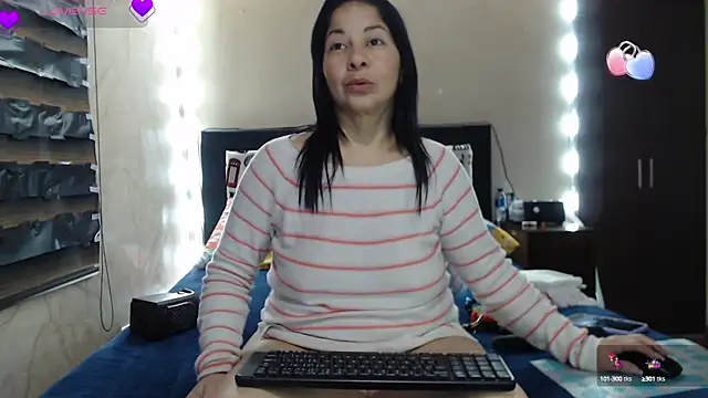 Snapshot of Rachell_111 chatting on 14, 3, 2025 Rachell 111 online show from 14, 3, 2025