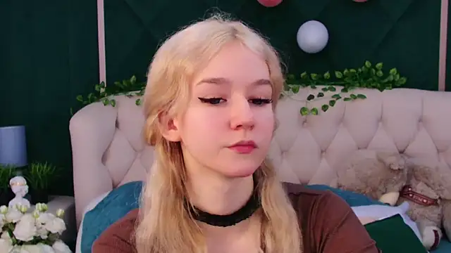 NaomiLoys online show from 16, 2, 2025