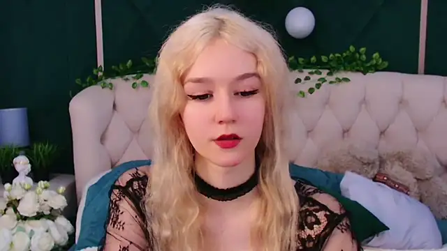 NaomiLoys online show from 16, 2, 2025